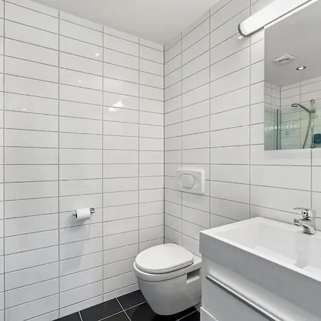 Moderne Og Sentral Pa Apartment *