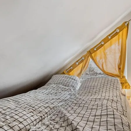 Moderne Og Sentral Pa